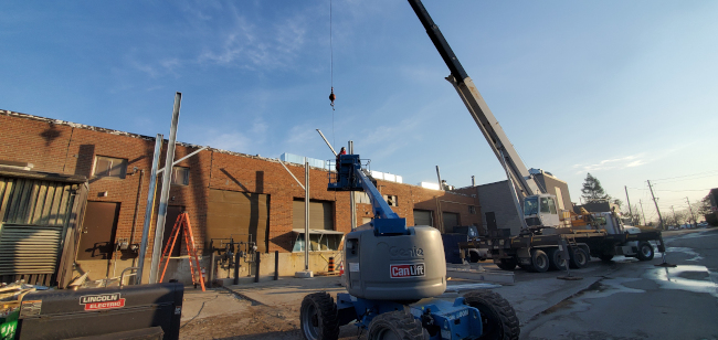 Cranes and Aerial Lifts in GTA, Ontario